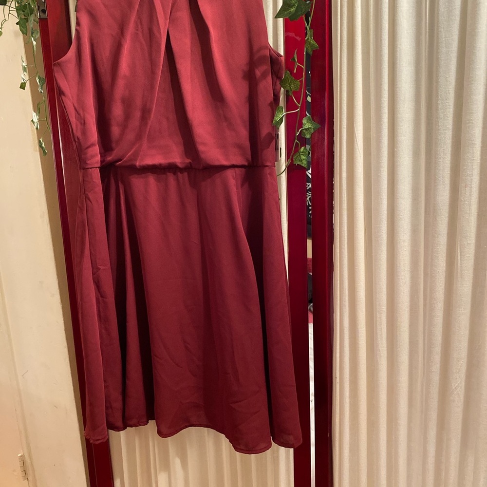 Dress - Picture 3 of 3